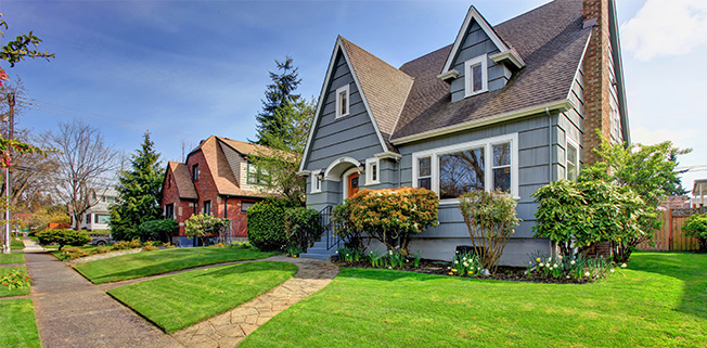 Renew vs Refinance